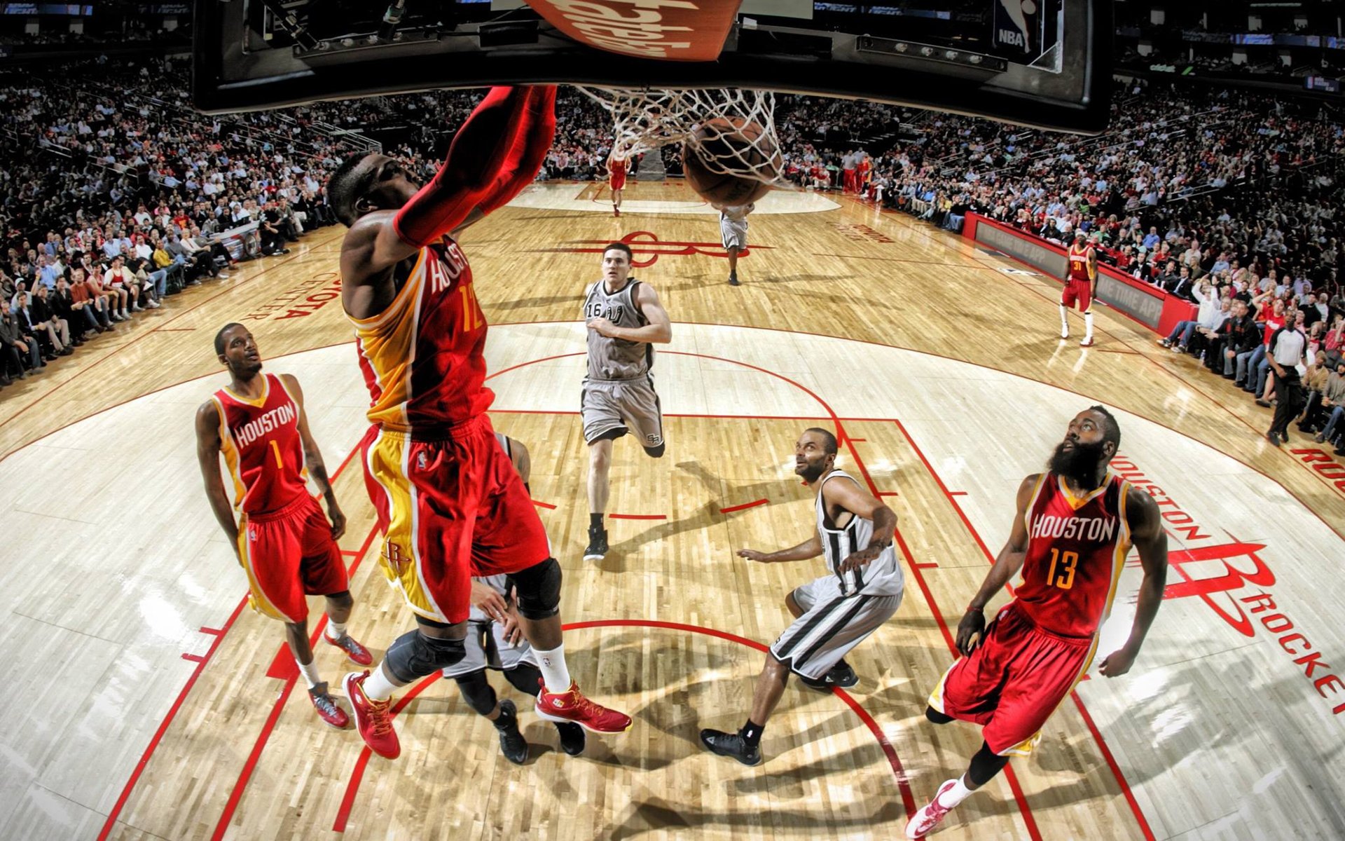东契奇第15季封神！拜仁球迷集体沸腾，这才是我们的终极MVP！